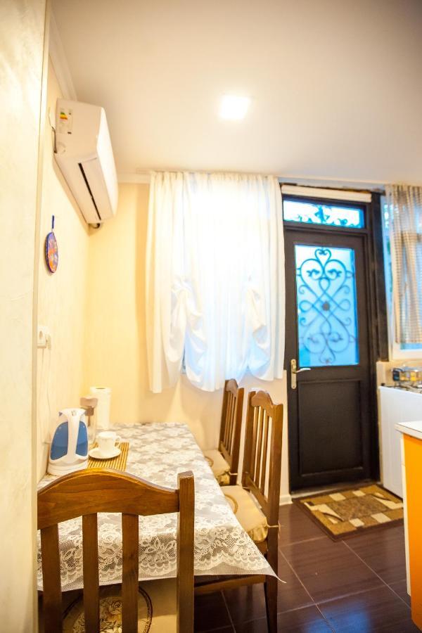 Guest House Happy Holidays Tiflis Exterior foto