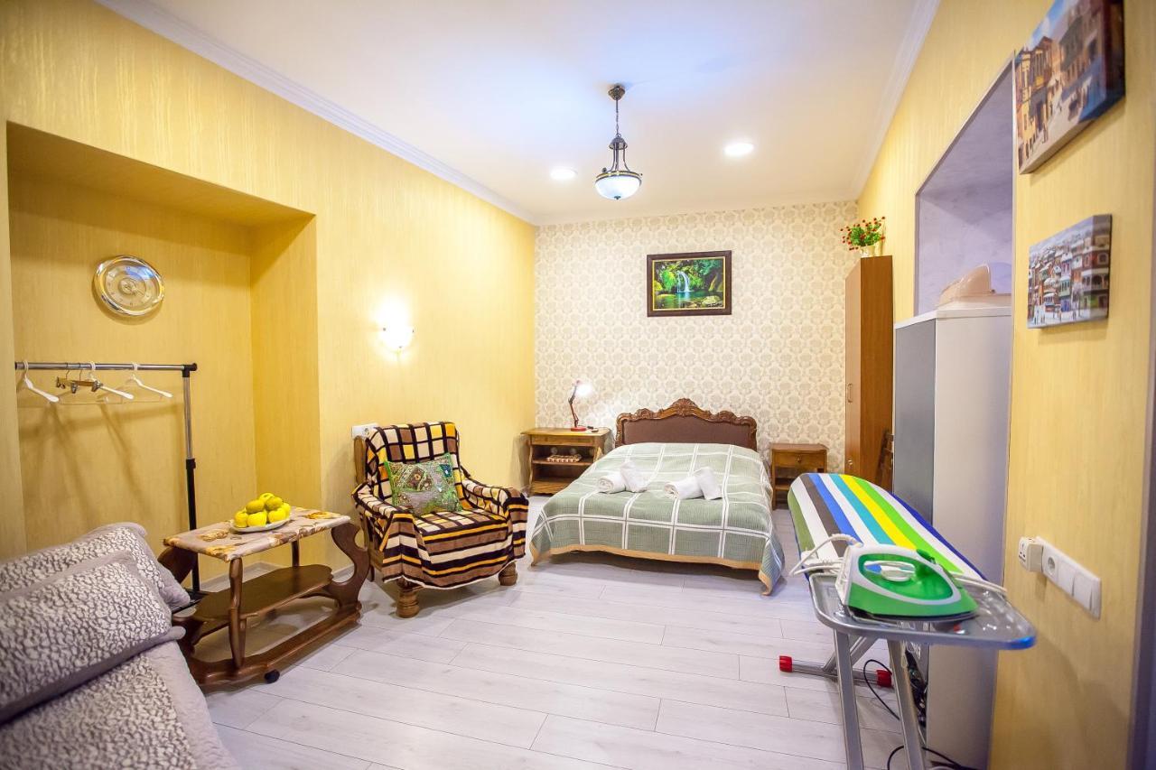 Guest House Happy Holidays Tiflis Exterior foto
