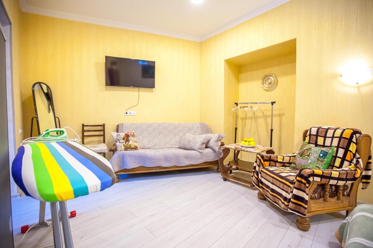 Guest House Happy Holidays Tiflis Exterior foto